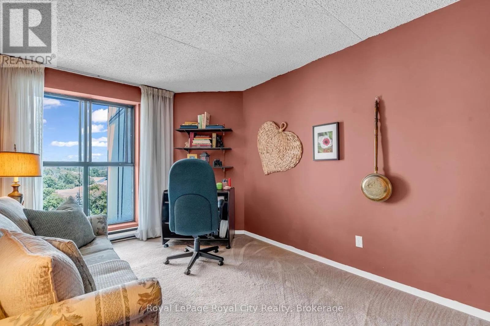 803 - 22 MARILYN DRIVE, #803