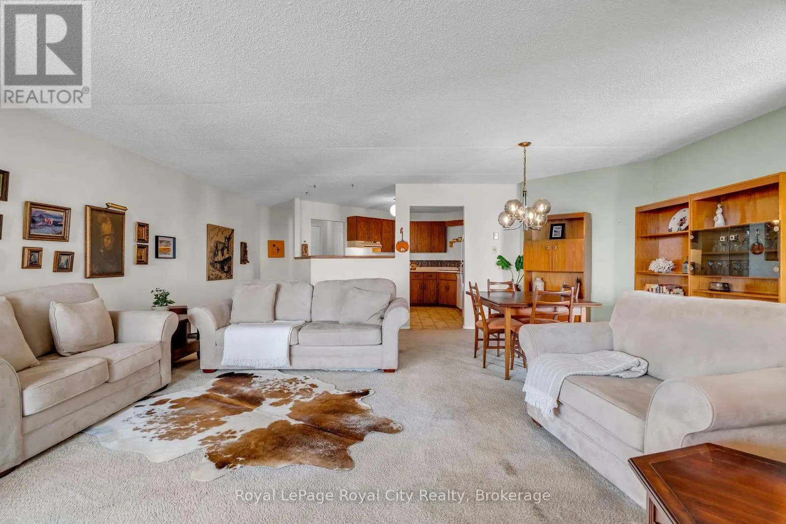 803 - 22 MARILYN DRIVE, #803