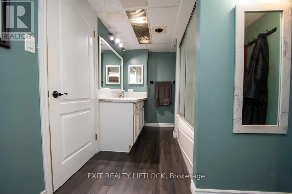 1456 FIRWOOD CRESCENT