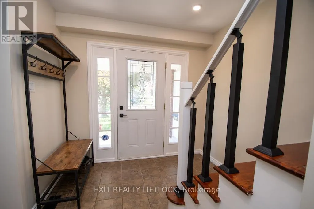 1456 FIRWOOD CRESCENT