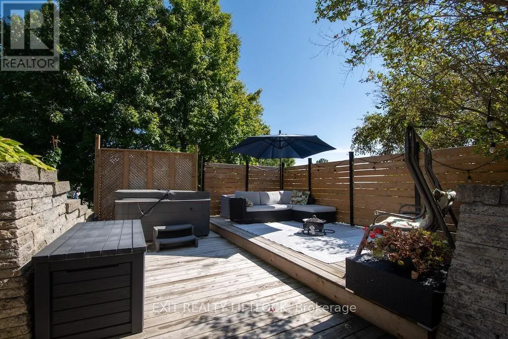 1456 FIRWOOD CRESCENT