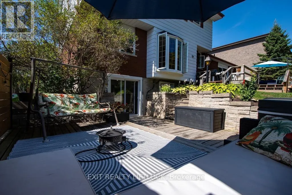 1456 FIRWOOD CRESCENT