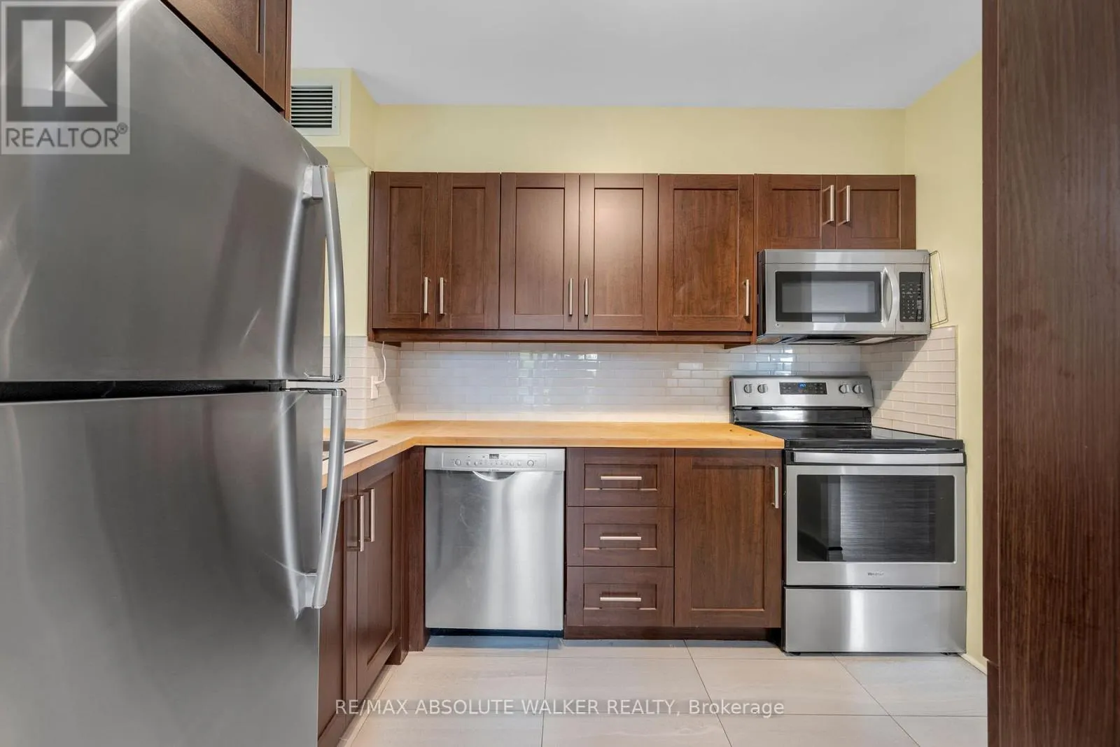 414 - 2871 RICHMOND ROAD