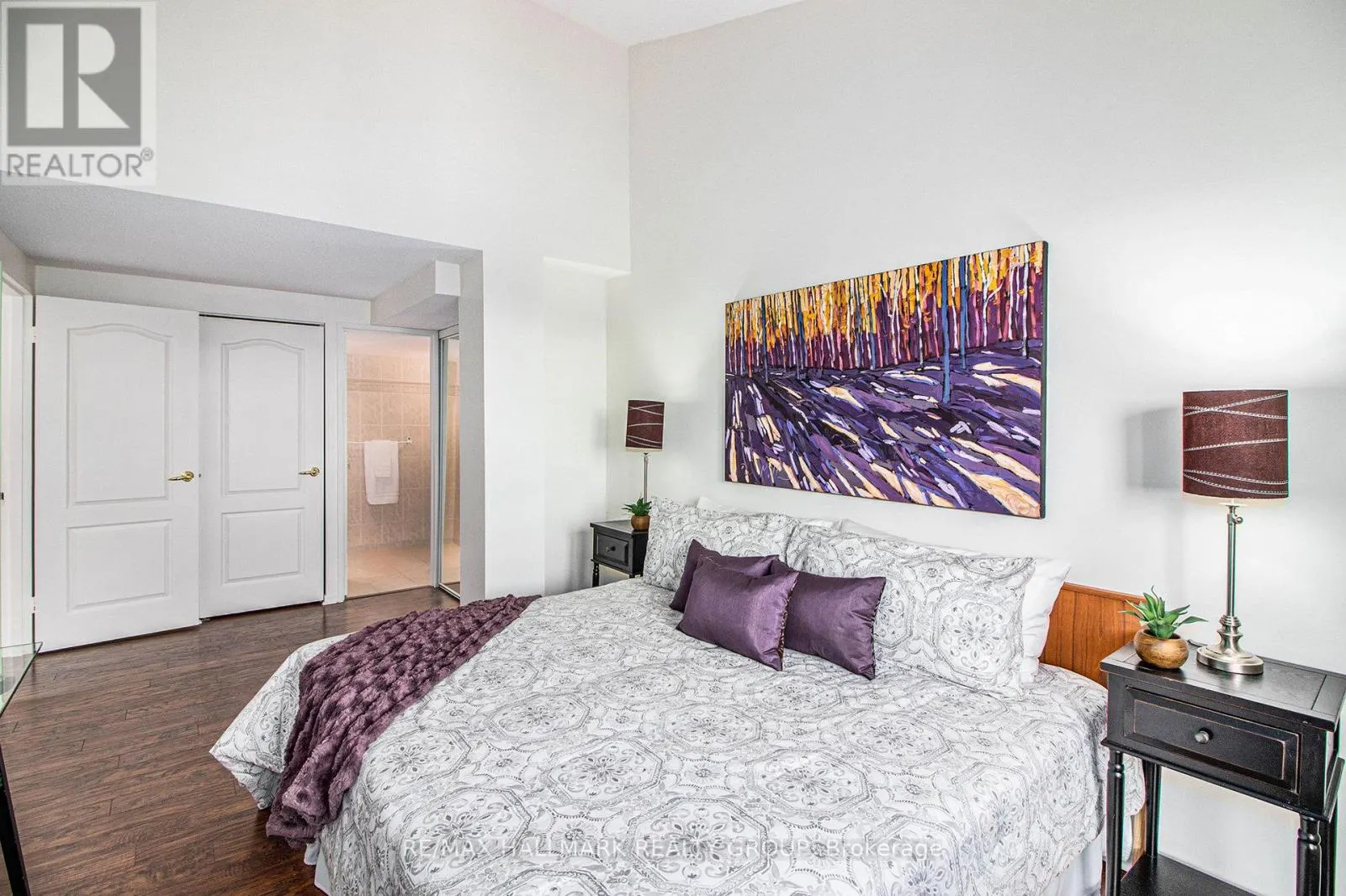 PH4 - 158C MCARTHUR AVENUE