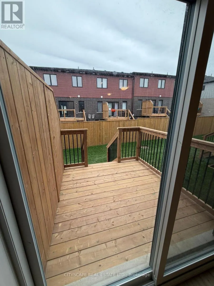 36 OAK FOREST COMMON CRESCENT