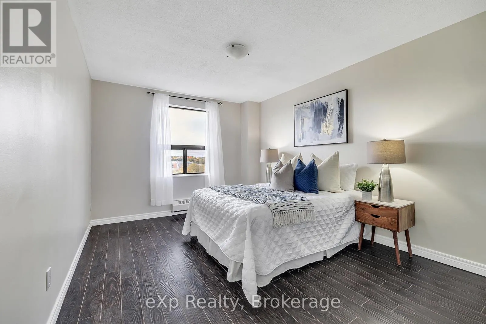 605 - 1100 COURTLAND AVENUE E, #605