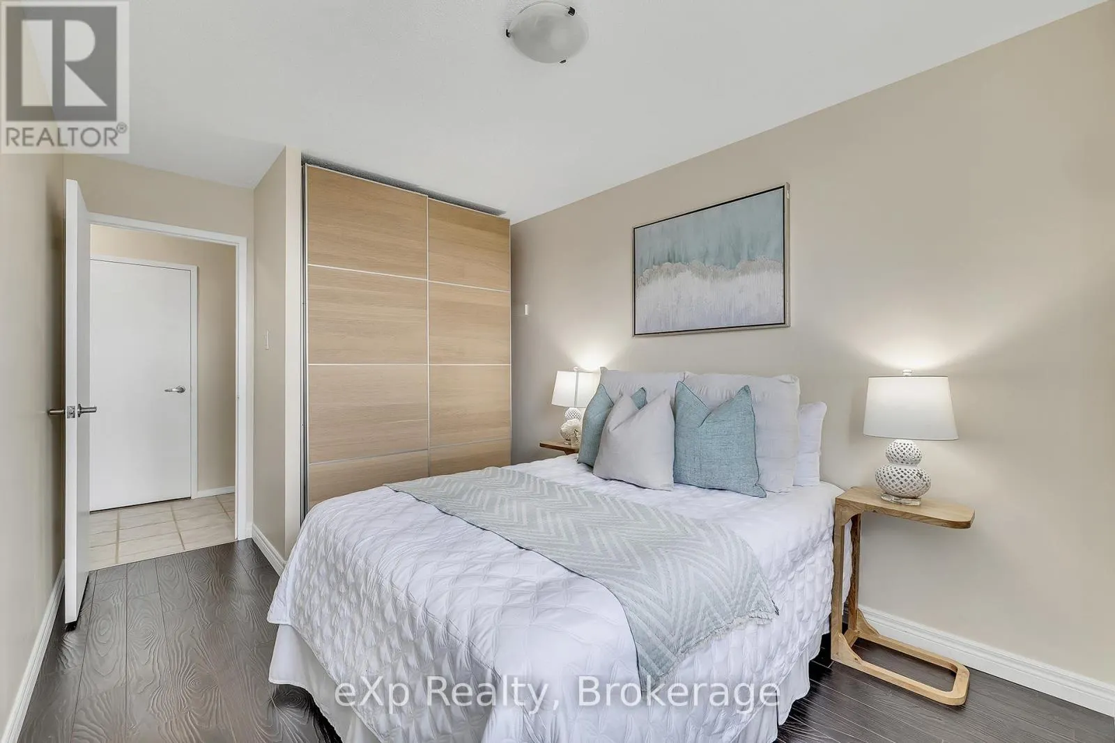 605 - 1100 COURTLAND AVENUE E, #605