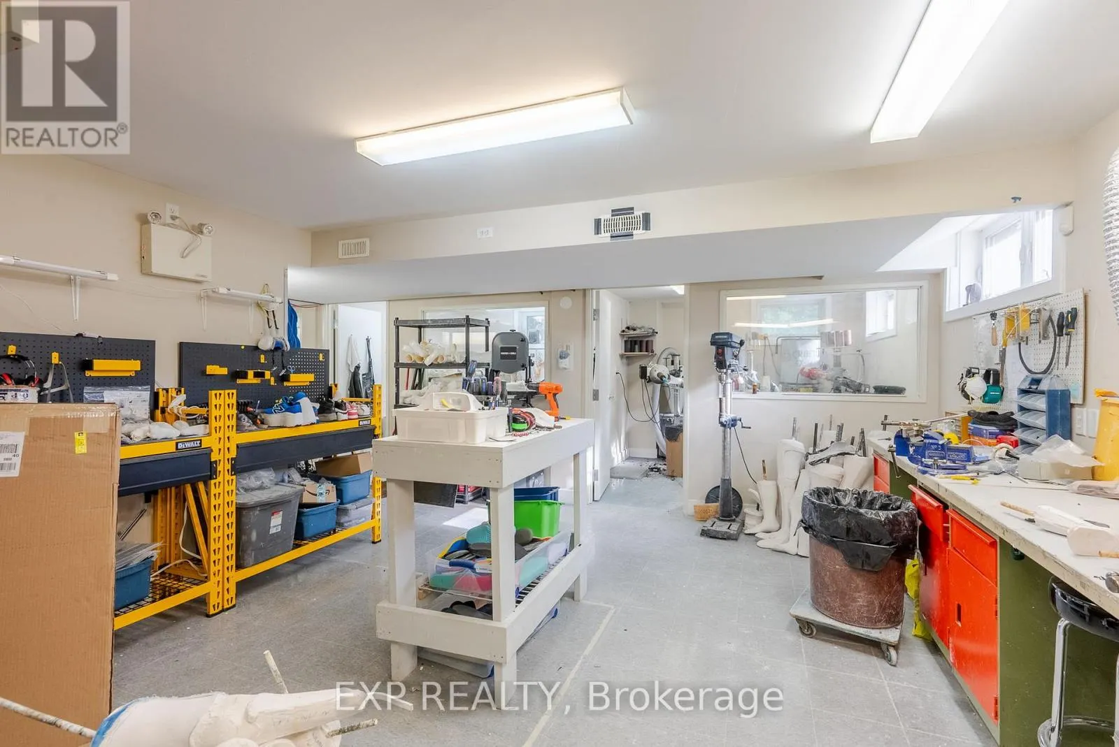 1014 MAITLAND AVENUE