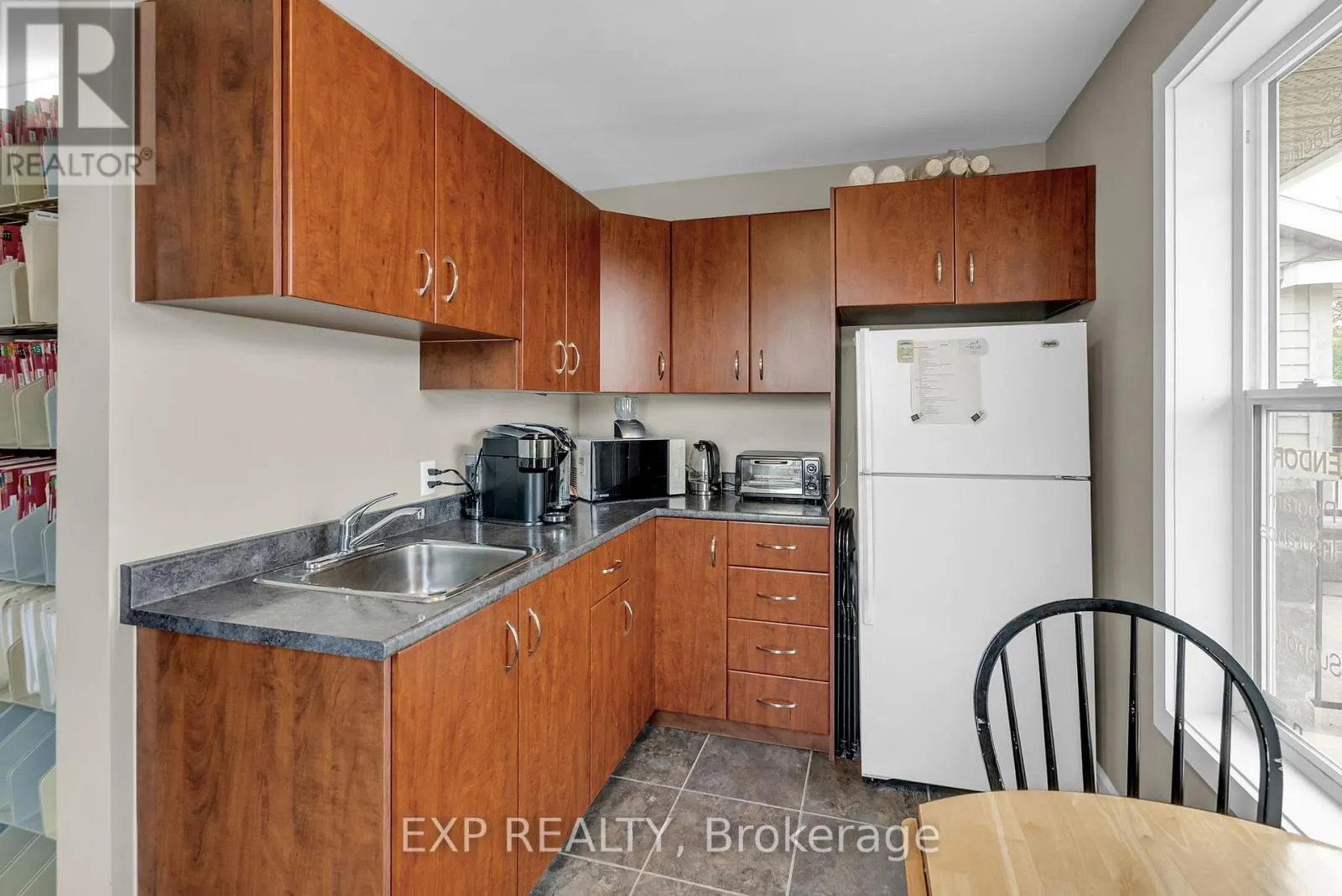 1014 MAITLAND AVENUE