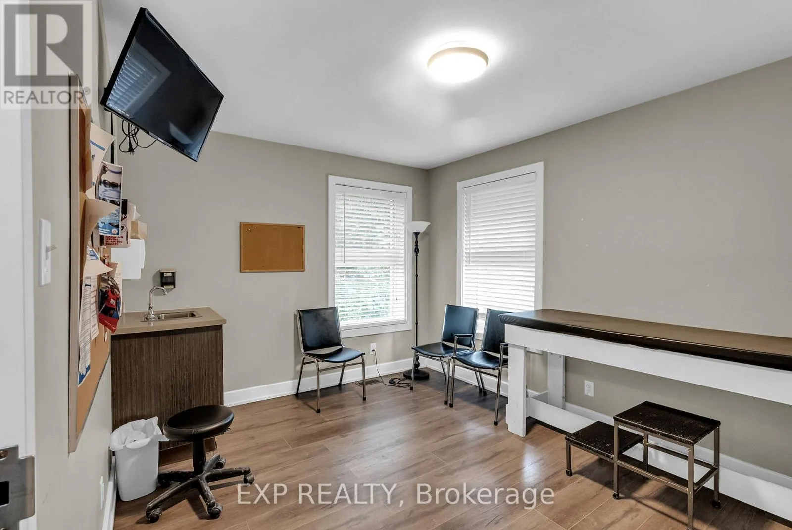 1014 MAITLAND AVENUE