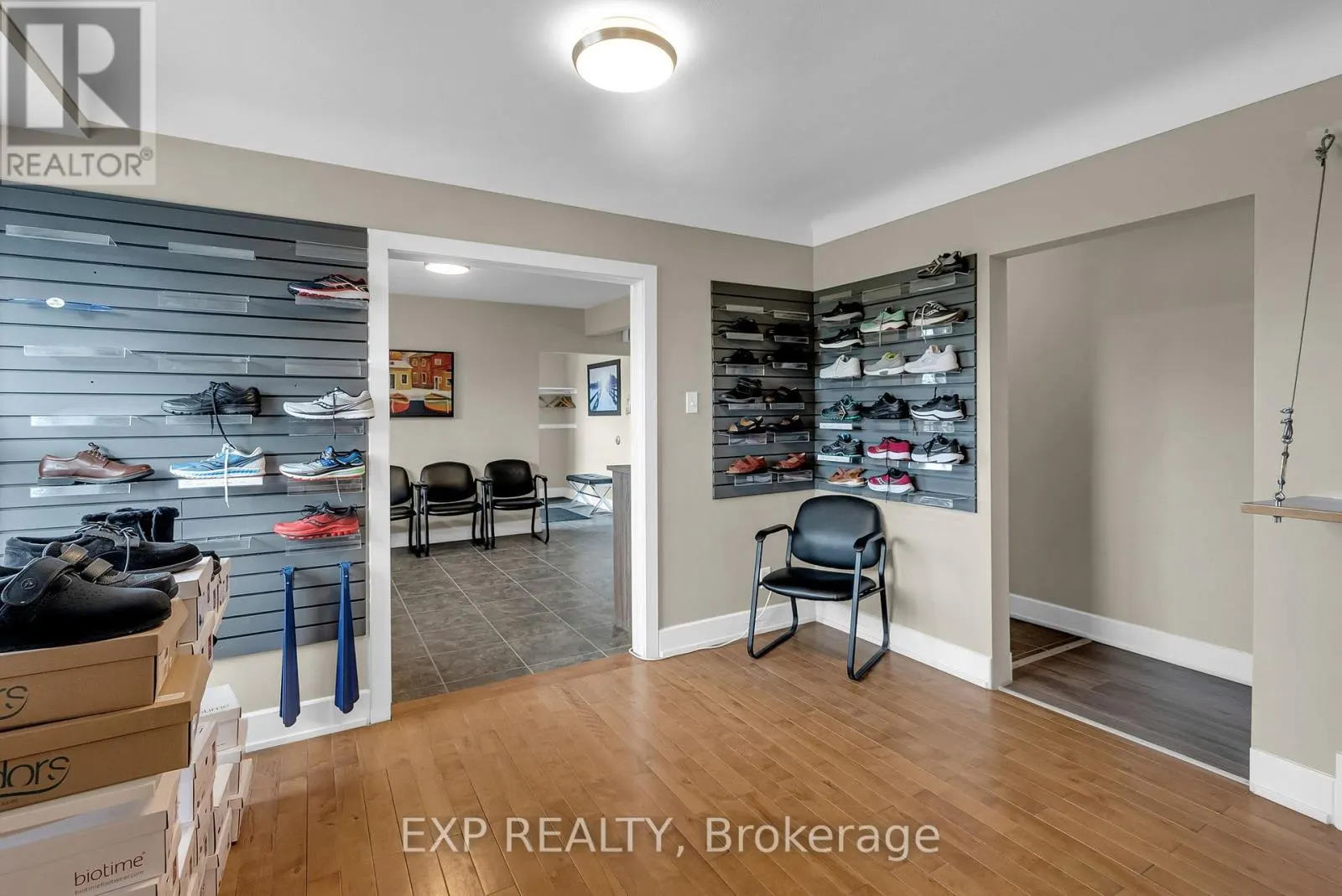 1014 MAITLAND AVENUE