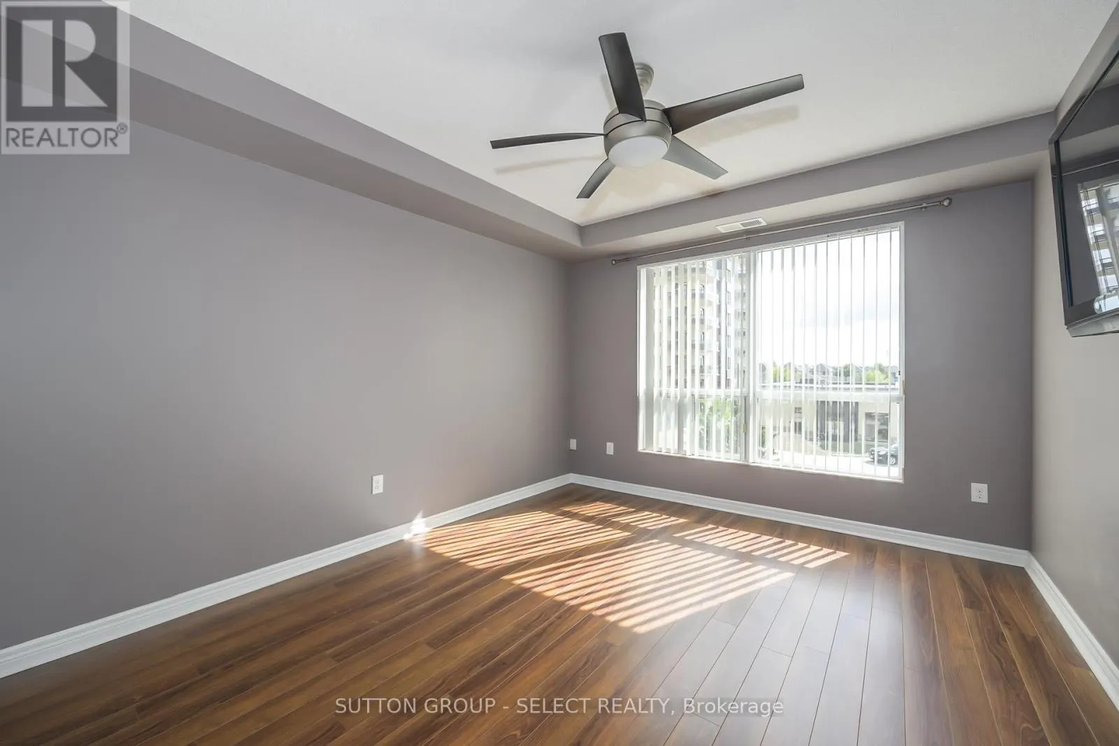 303 - 1030 CORONATION DRIVE, #303