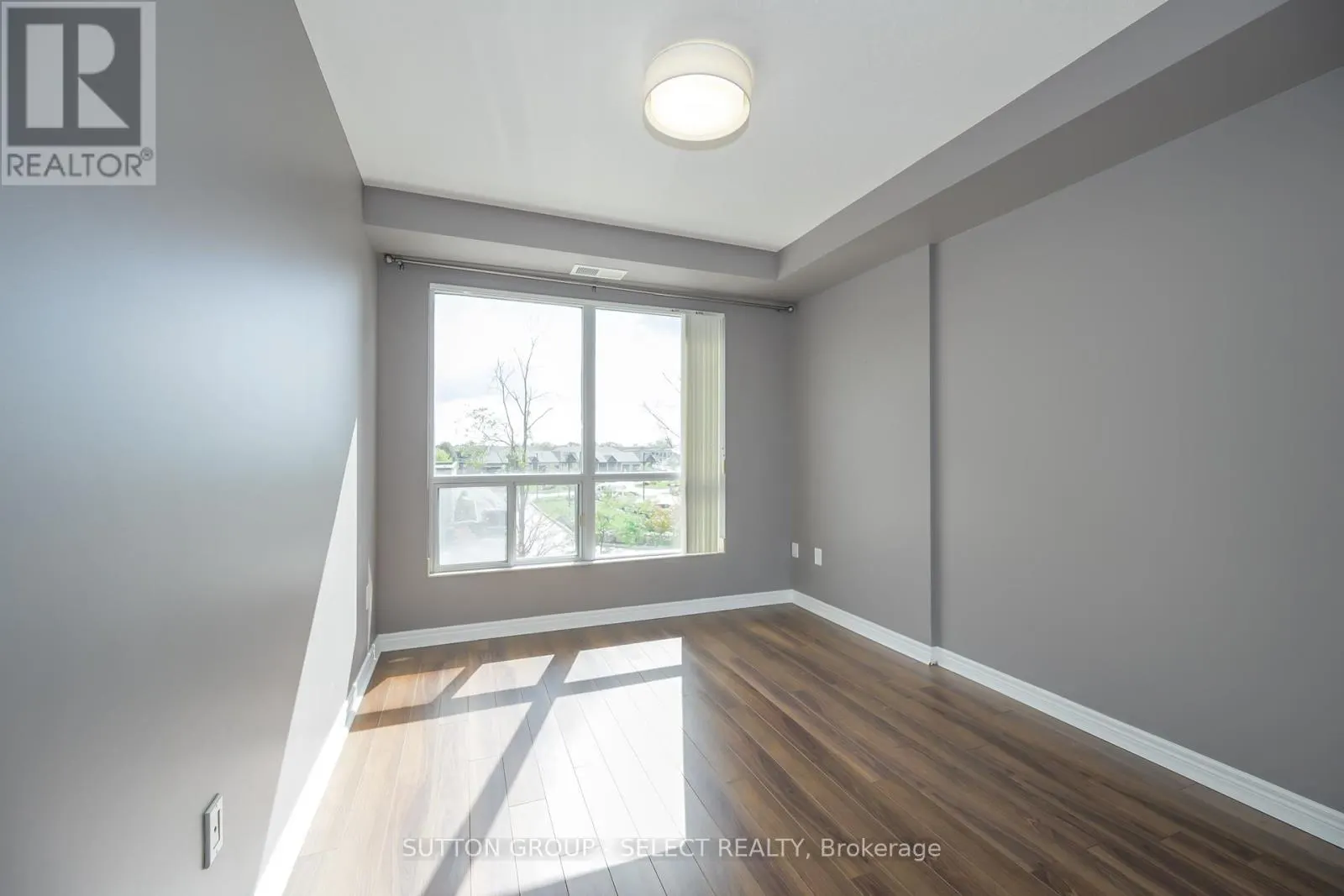 303 - 1030 CORONATION DRIVE, #303