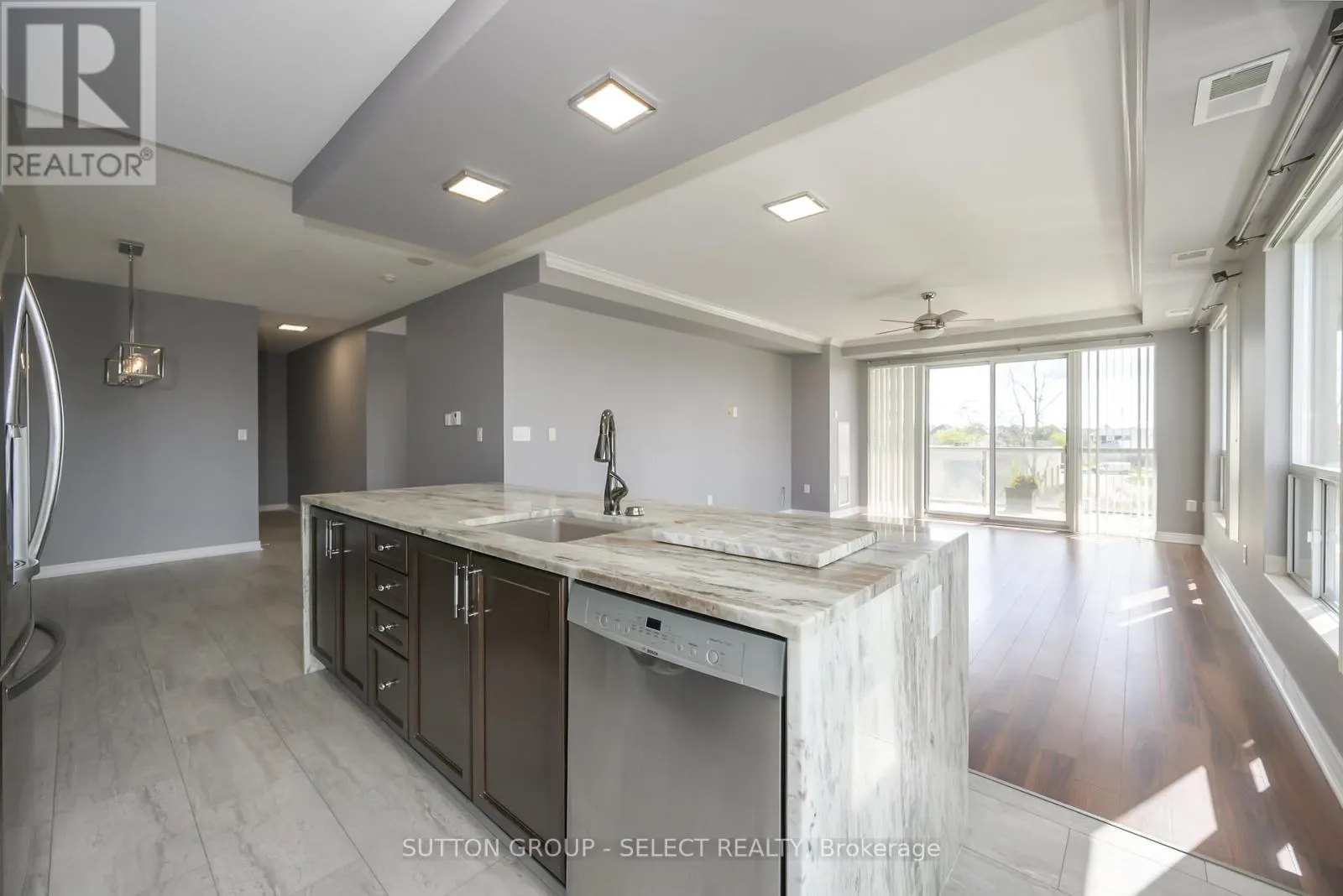 303 - 1030 CORONATION DRIVE, #303