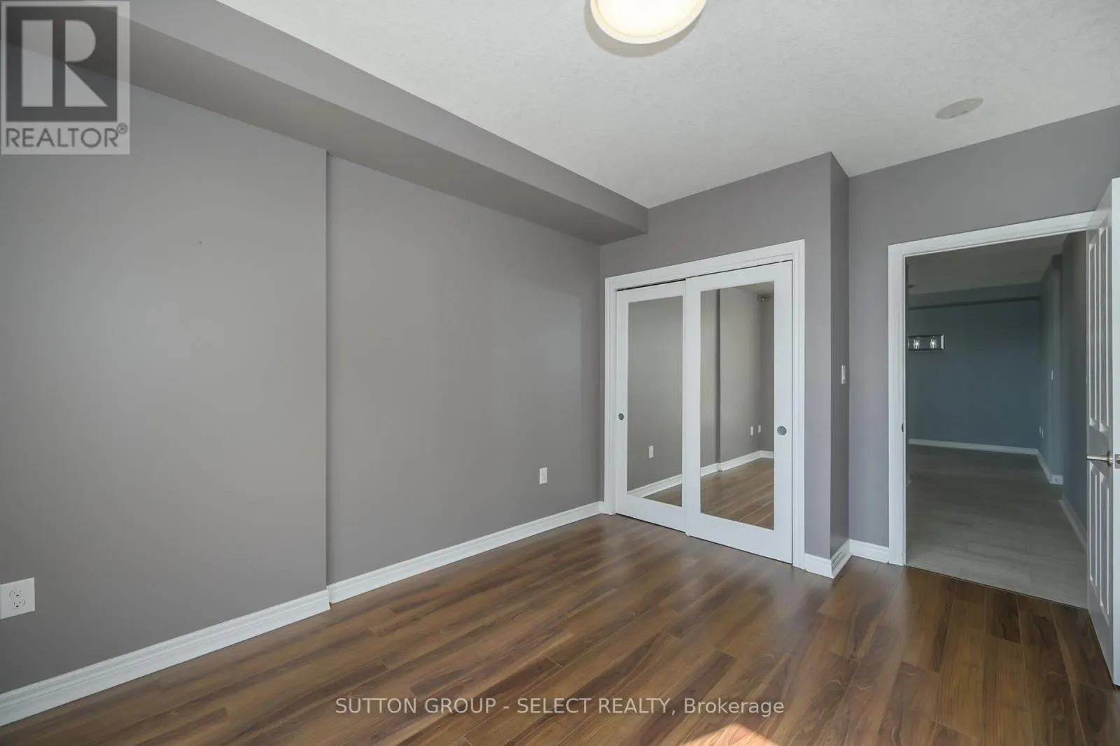 303 - 1030 CORONATION DRIVE, #303