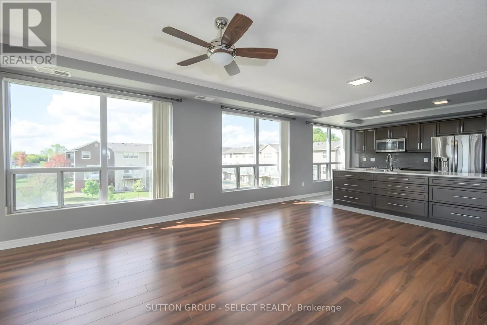 303 - 1030 CORONATION DRIVE, #303