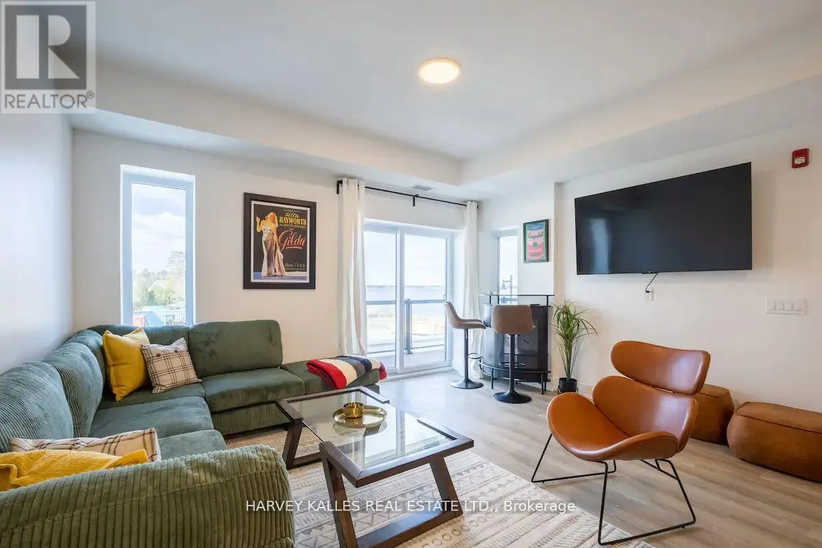 205 - 19B WEST STREET