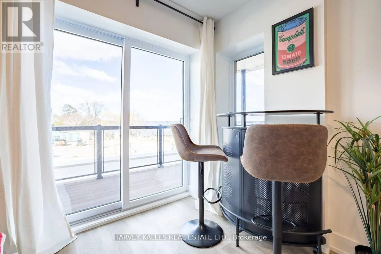 205 - 19B WEST STREET