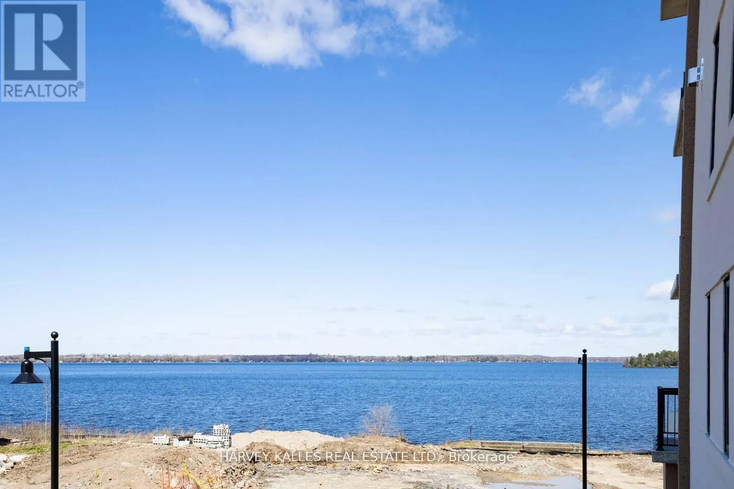 205 - 19B WEST STREET