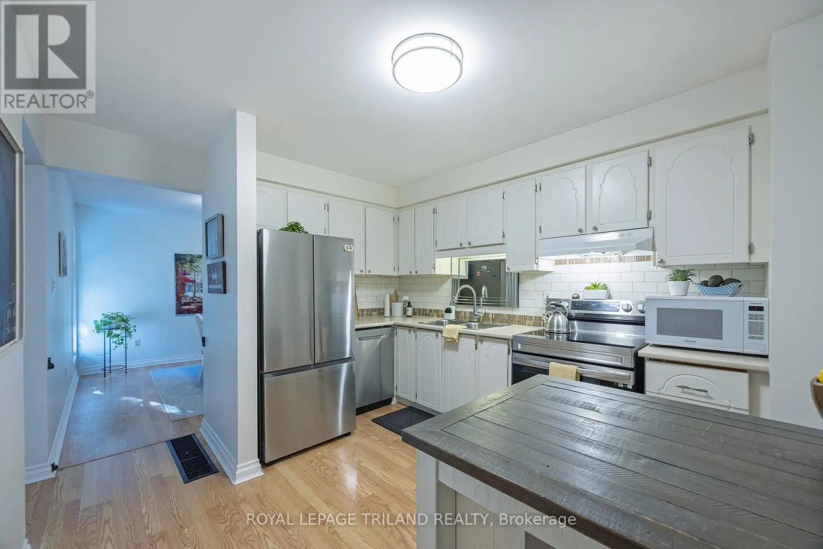 2 - 590 MILLBANK DRIVE, #2