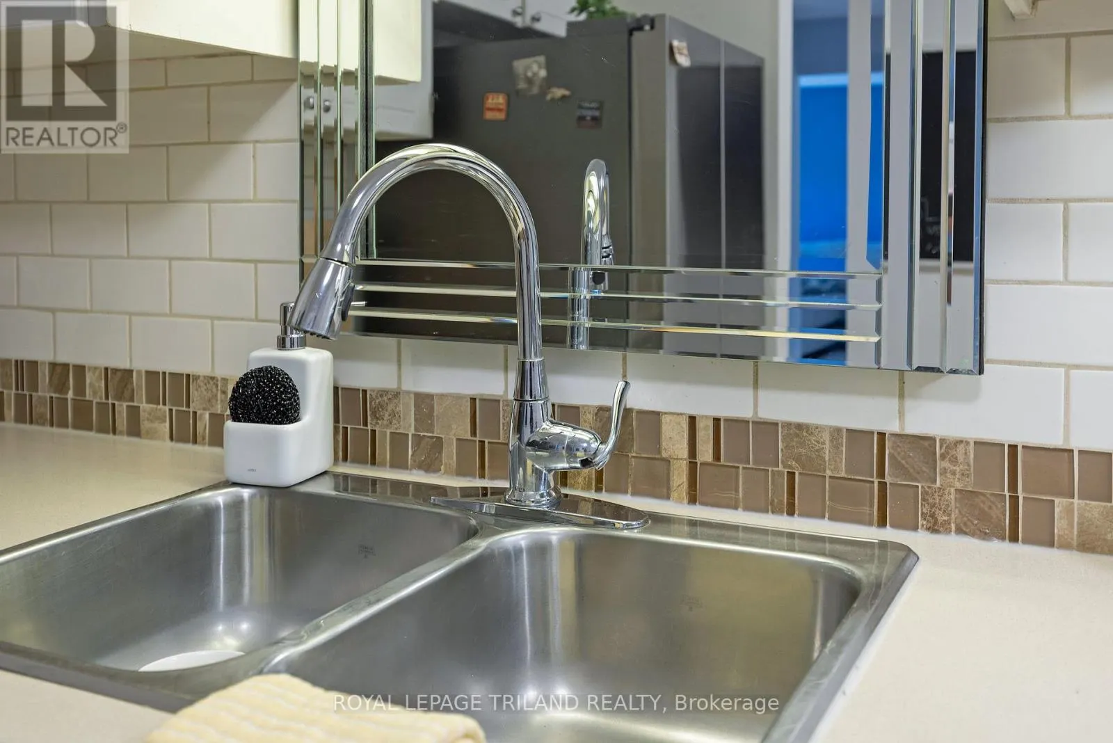 2 - 590 MILLBANK DRIVE, #2