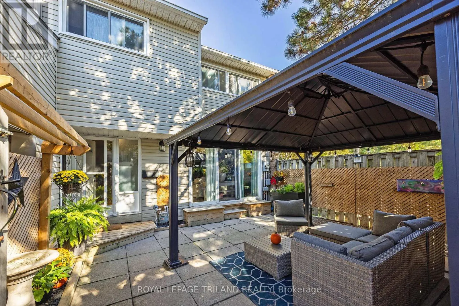 2 - 590 MILLBANK DRIVE, #2