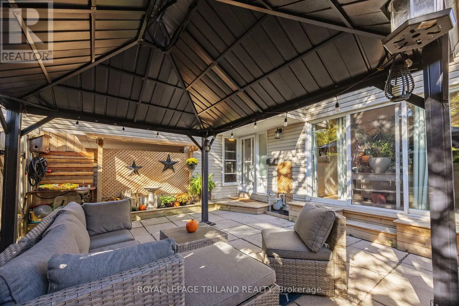 2 - 590 MILLBANK DRIVE, #2