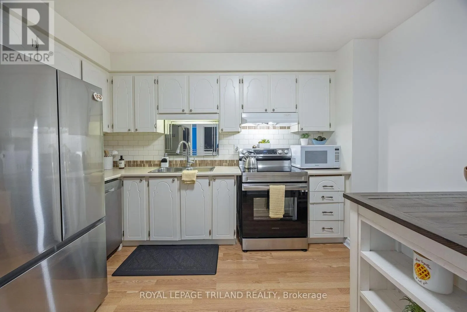 2 - 590 MILLBANK DRIVE, #2