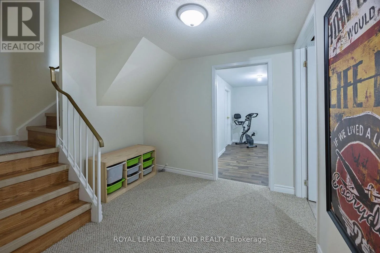 2 - 590 MILLBANK DRIVE, #2