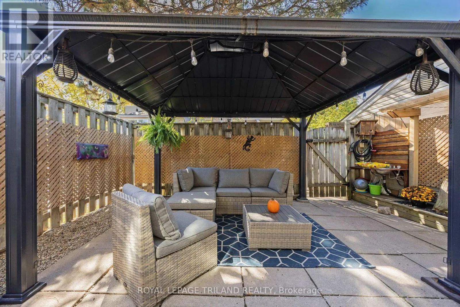 2 - 590 MILLBANK DRIVE, #2