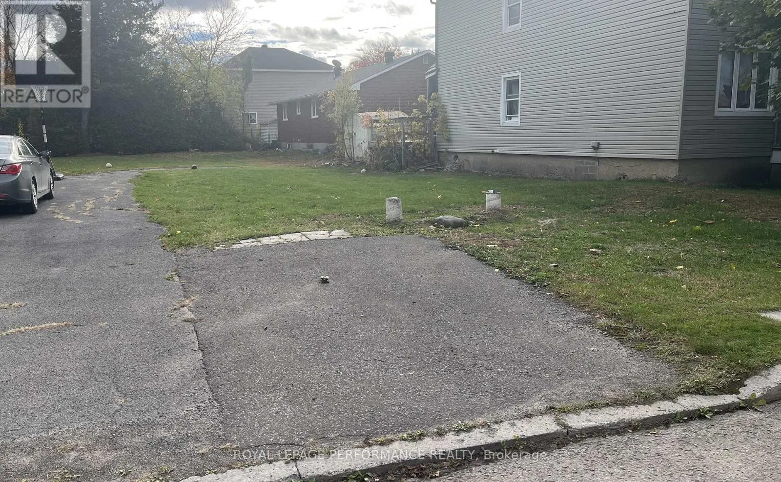 216 -218 NELSON STREET E