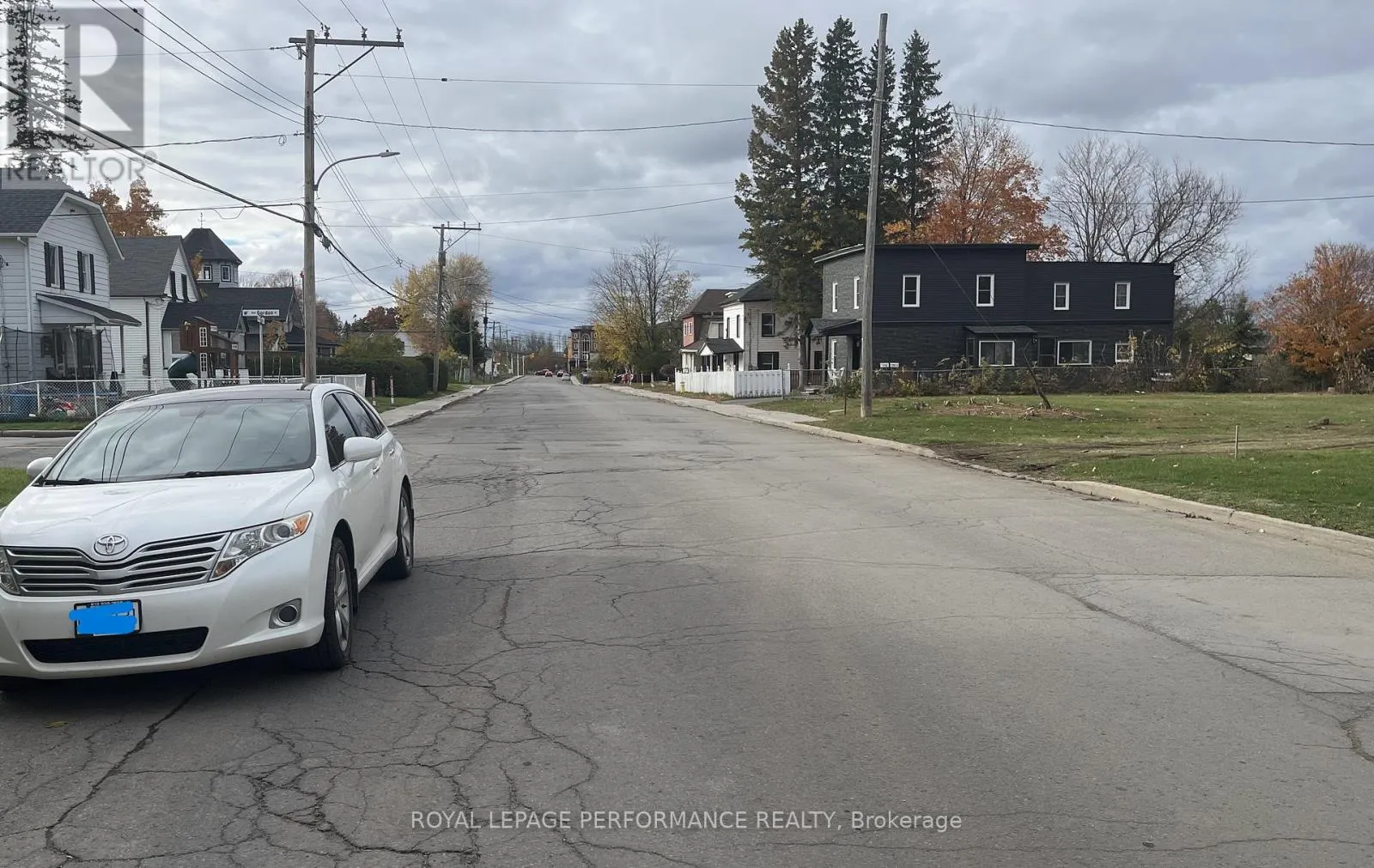 216 -218 NELSON STREET E