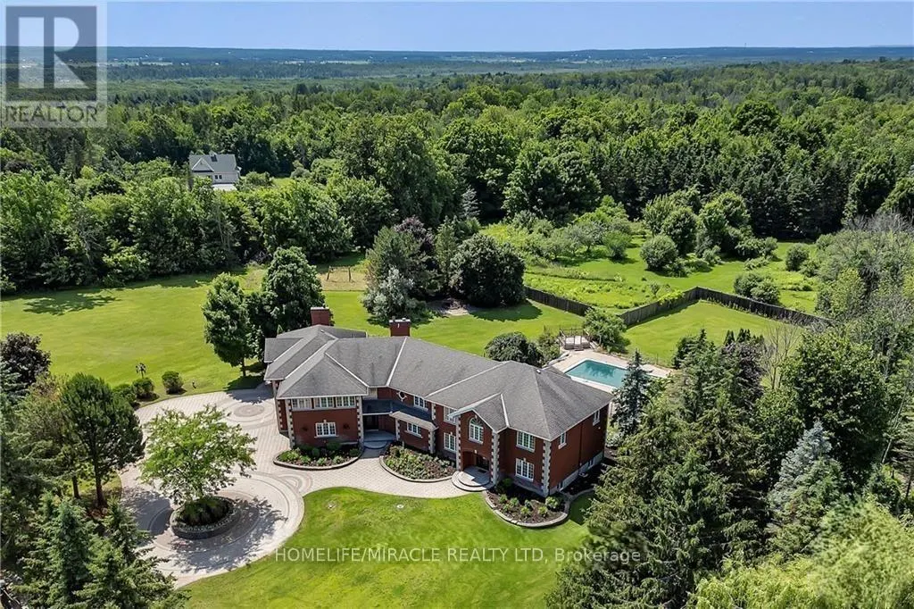 141 KERRY HILL CRESCENT