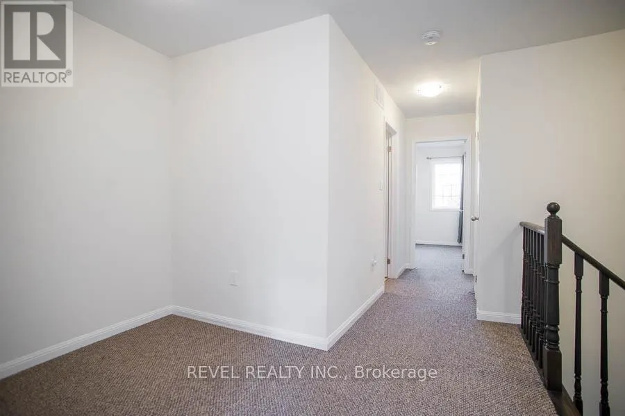 22 - 21 DIANA AVENUE