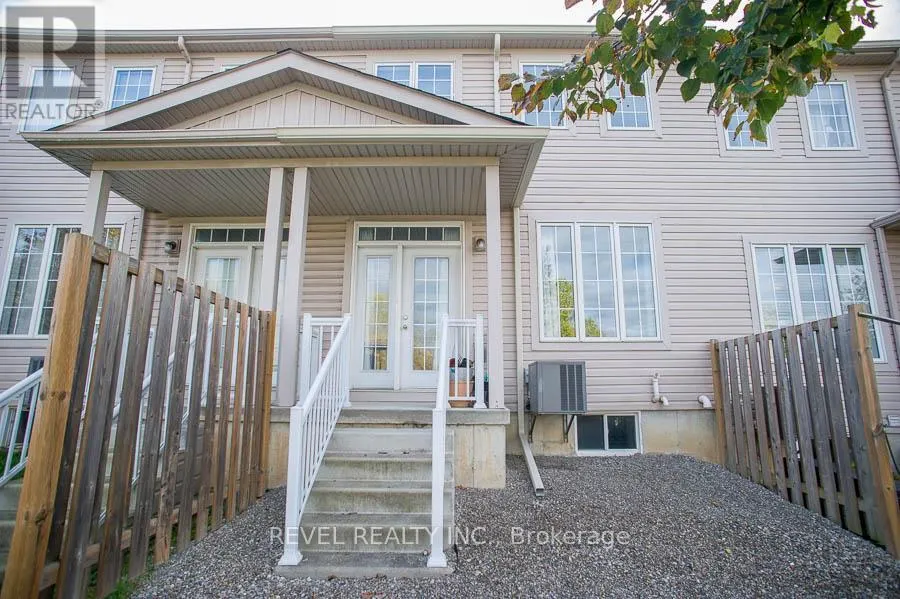 22 - 21 DIANA AVENUE