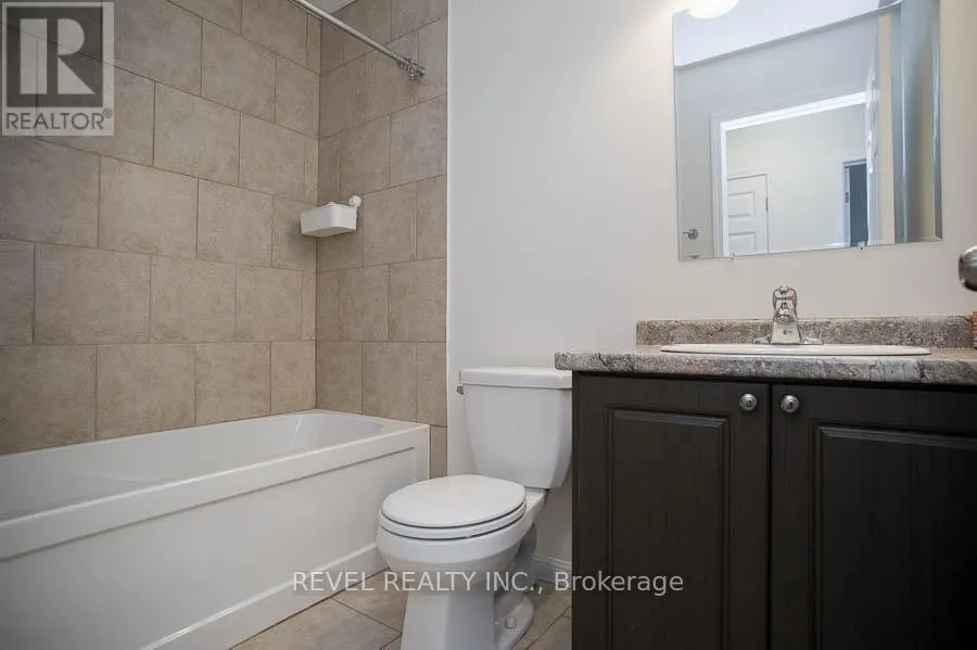 22 - 21 DIANA AVENUE