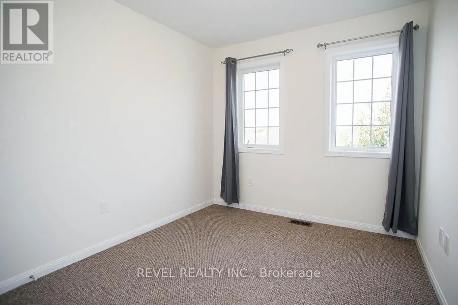 22 - 21 DIANA AVENUE