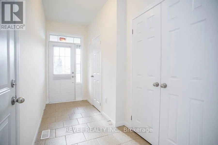 22 - 21 DIANA AVENUE