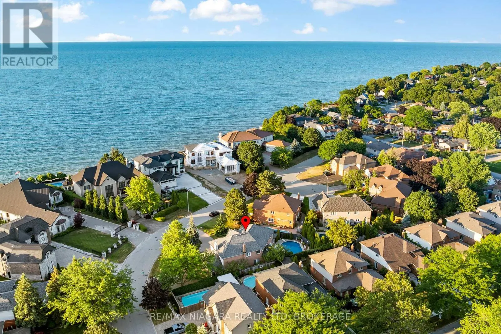 13 SHORELINE CRESCENT