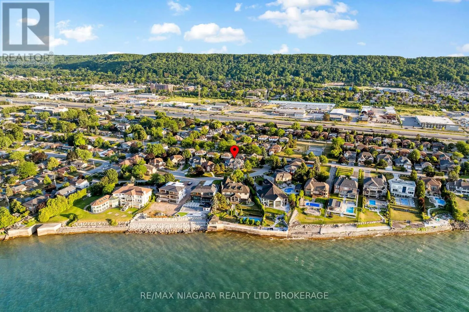 13 SHORELINE CRESCENT