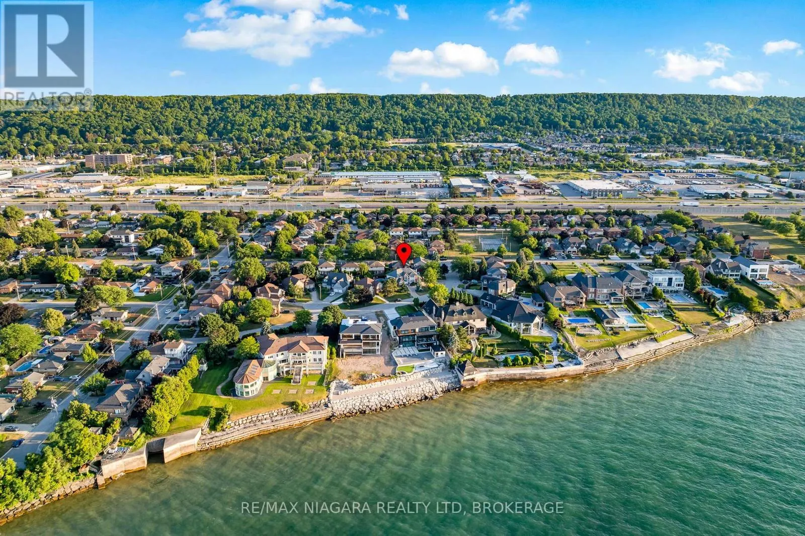 13 SHORELINE CRESCENT