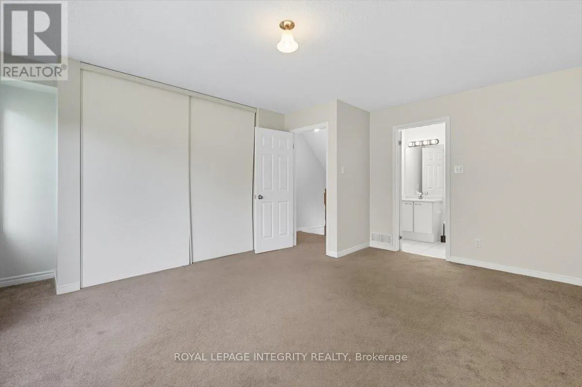 4 - 2949 RICHMOND ROAD