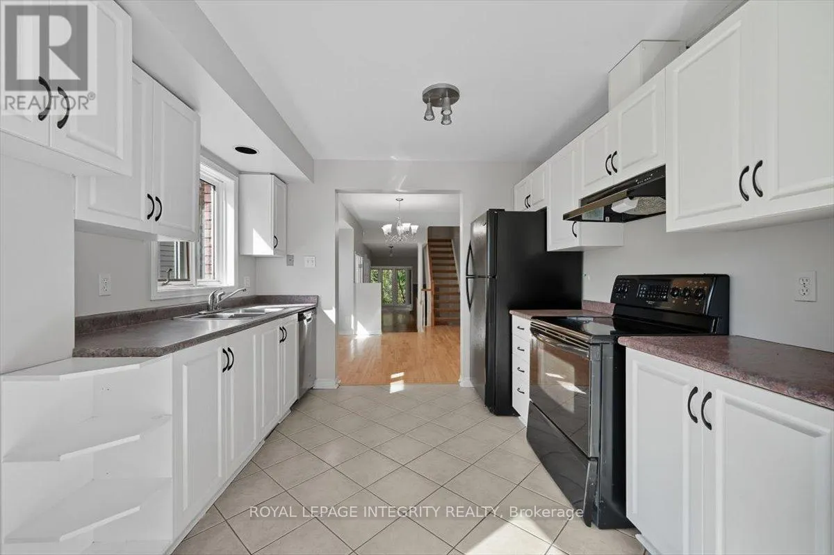 4 - 2949 RICHMOND ROAD