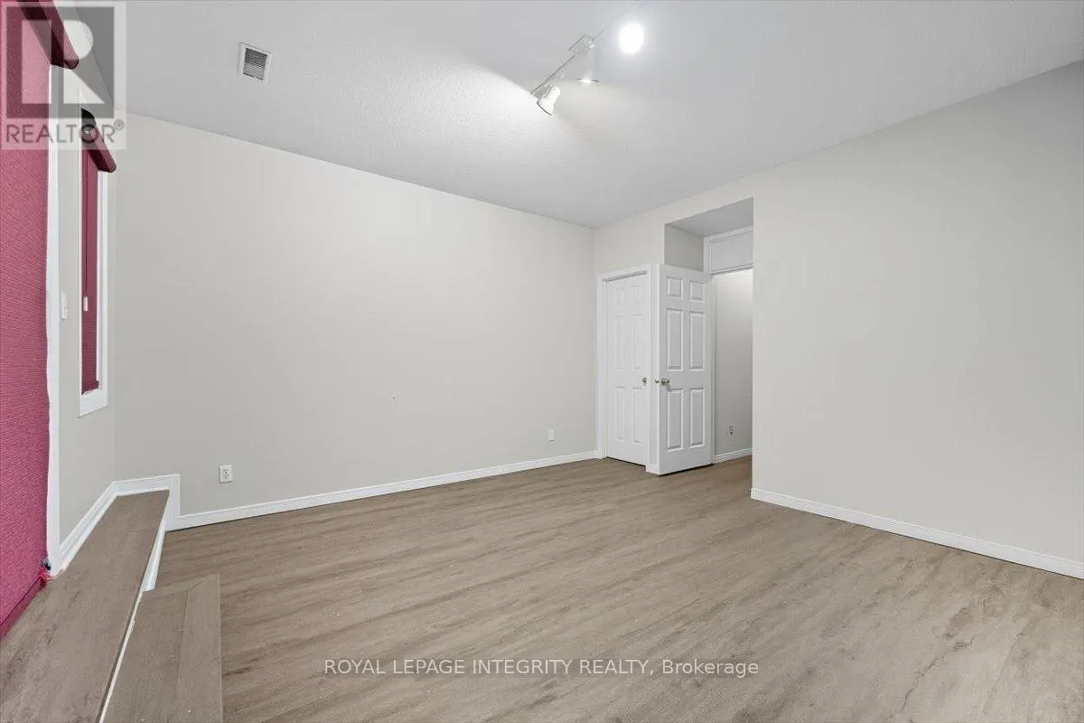 4 - 2949 RICHMOND ROAD