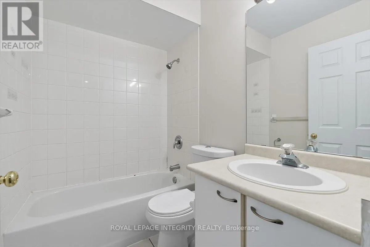 4 - 2949 RICHMOND ROAD