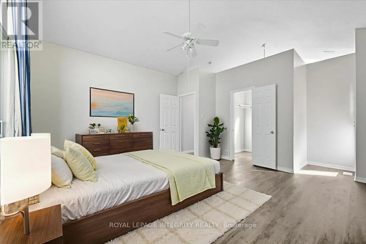 4 - 2949 RICHMOND ROAD