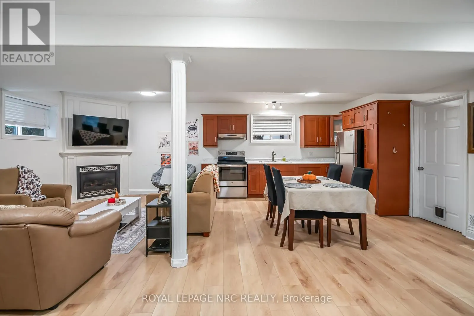 5255 WHITE DOVE PARKWAY