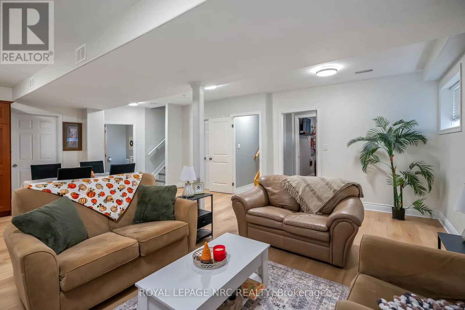 5255 WHITE DOVE PARKWAY