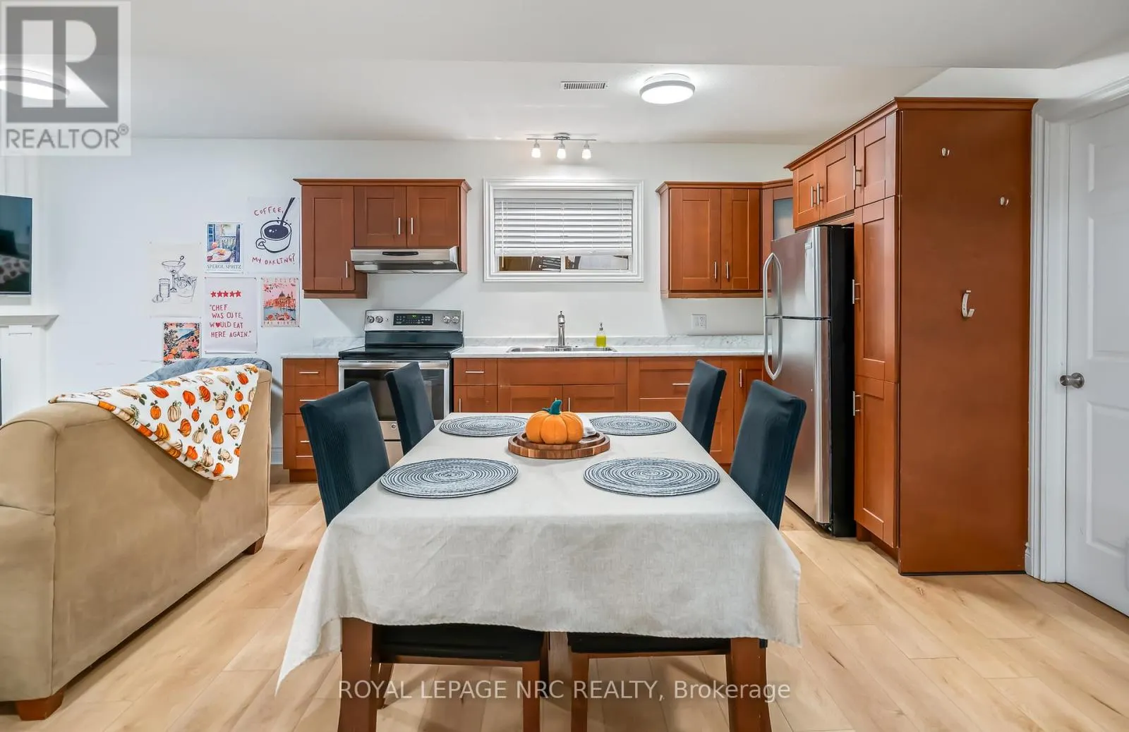 5255 WHITE DOVE PARKWAY