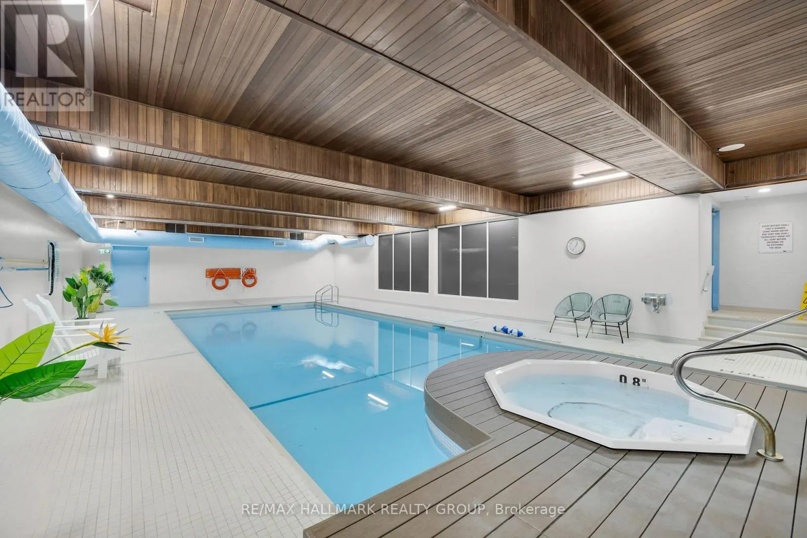 402 - 470 LAURIER AVENUE W